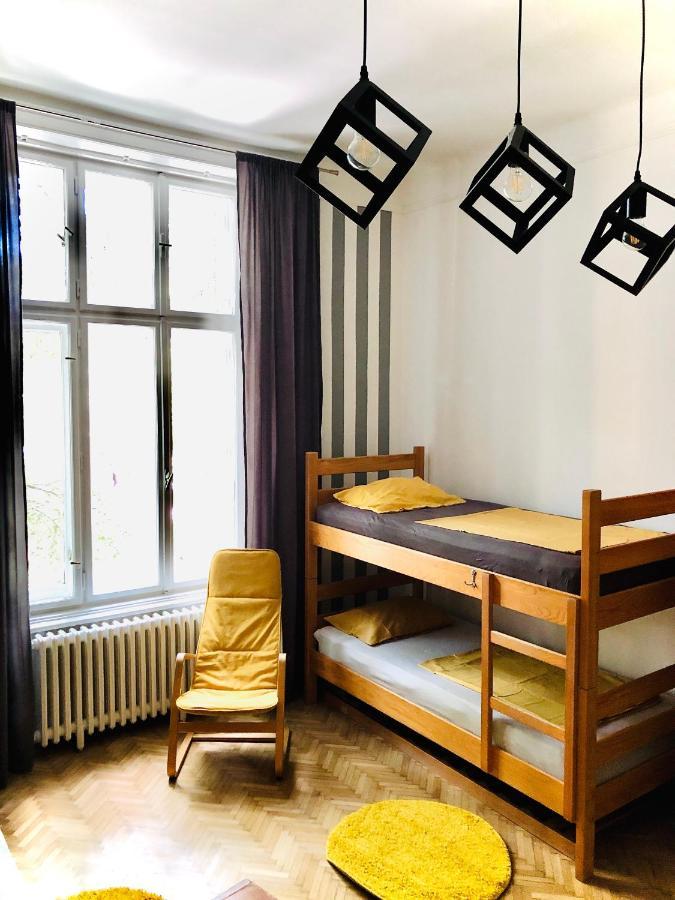 Hostel Sova โนวีซาด ภายนอก รูปภาพ