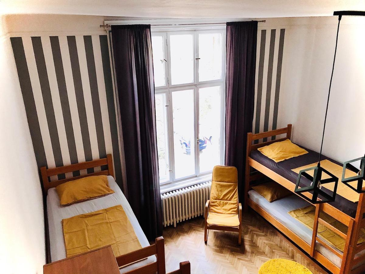 Hostel Sova โนวีซาด ภายนอก รูปภาพ