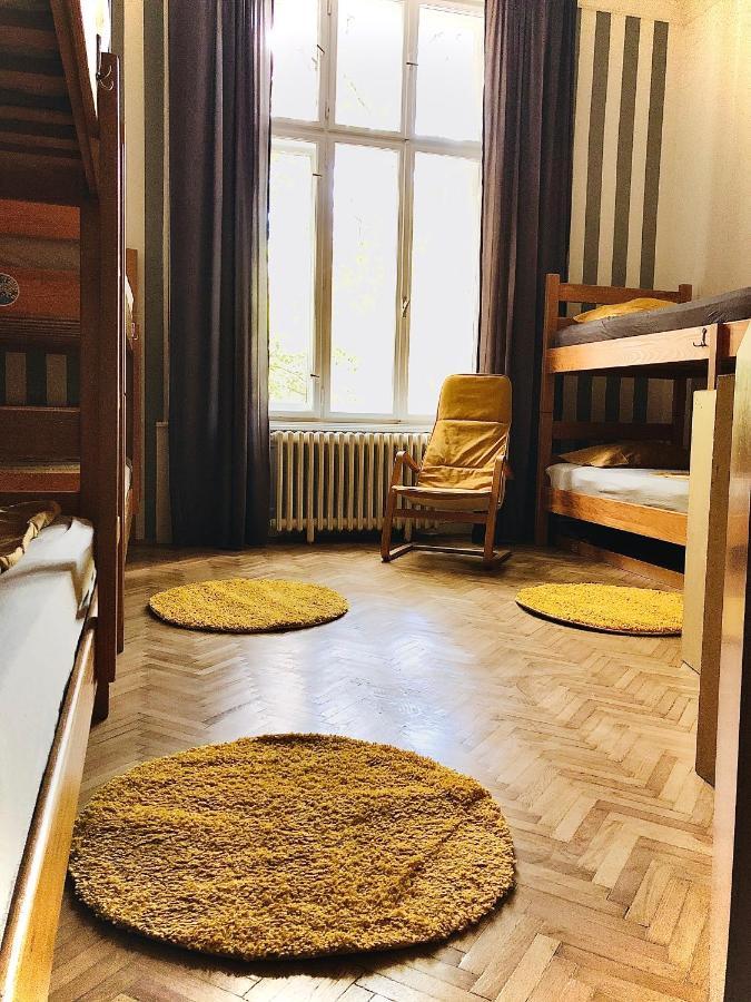 Hostel Sova โนวีซาด ภายนอก รูปภาพ